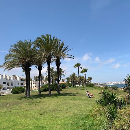 Apartment With Side Seaview 60 Meters From Sea تورّيفيِخا المظهر الخارجي الصورة