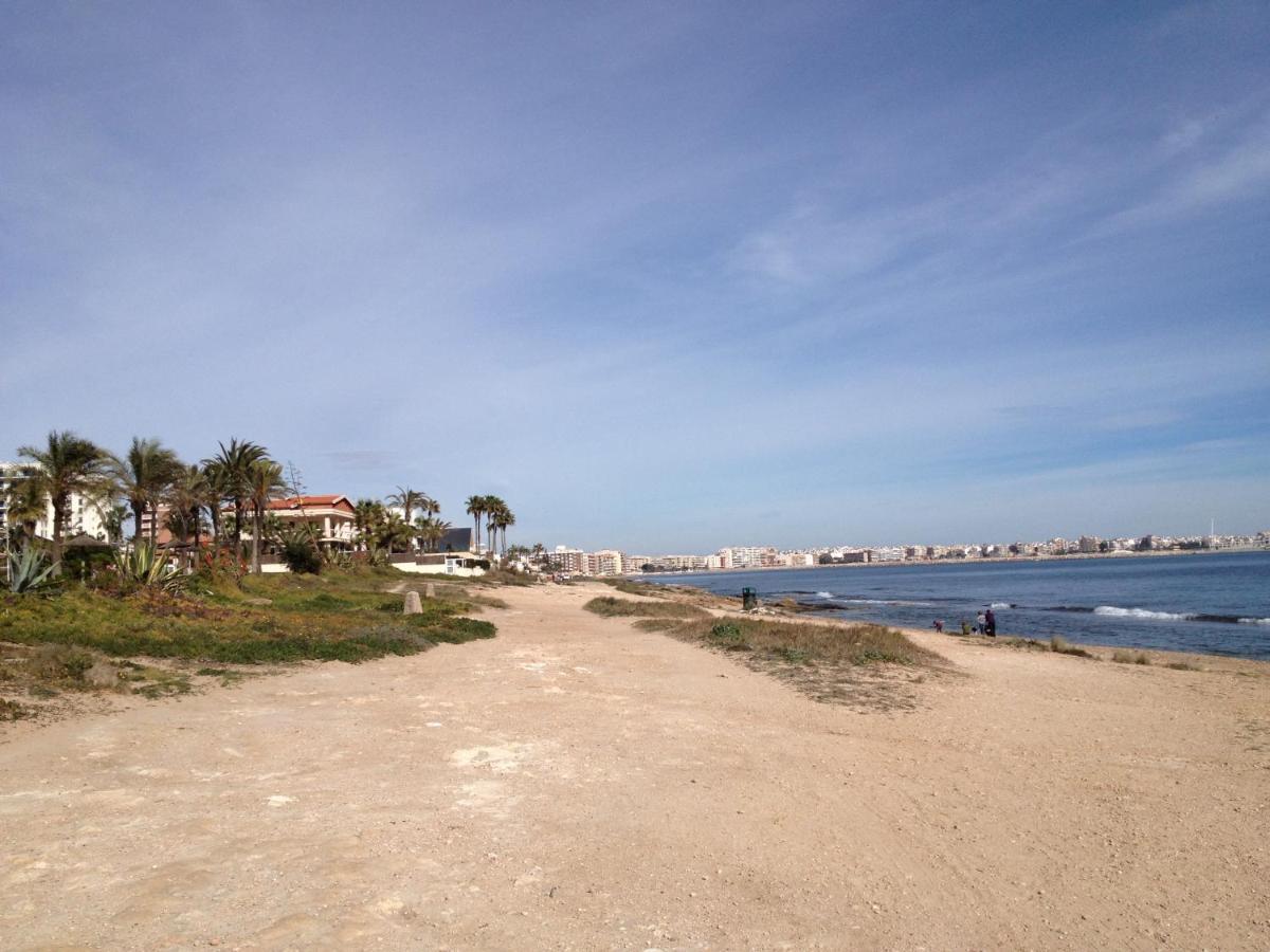 Apartment With Side Seaview 60 Meters From Sea تورّيفيِخا المظهر الخارجي الصورة
