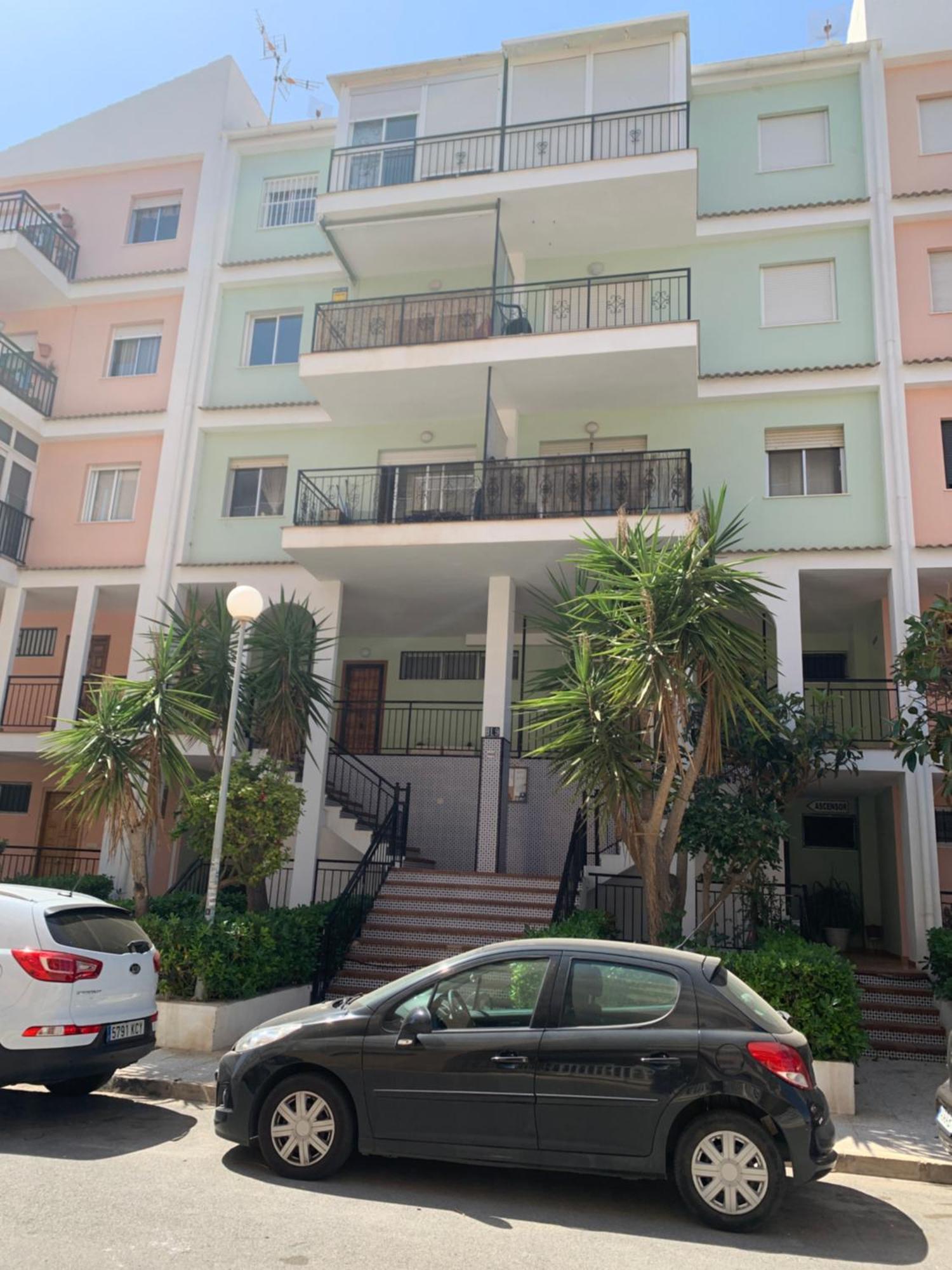 Apartment With Side Seaview 60 Meters From Sea تورّيفيِخا المظهر الخارجي الصورة